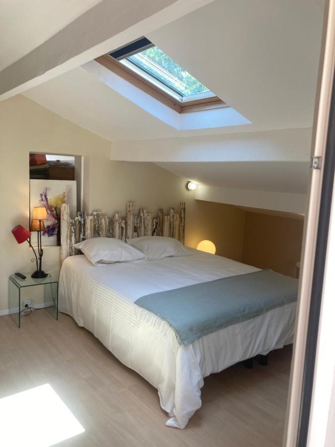 Maison De Charme Avec Piscine Et Jacuzzi Dans Cadre Exceptionnel Proche Marseille Mirabeau Exteriör bild